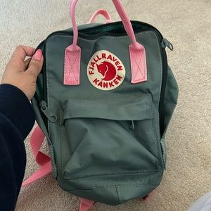 FjallRaven Kanken small bag!